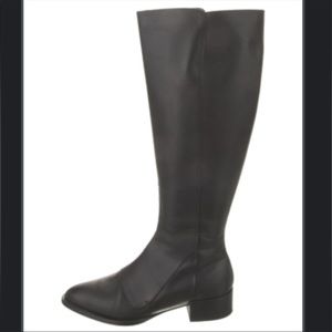 Beautiful Vince Made in Italy Black Low Heeled Boots